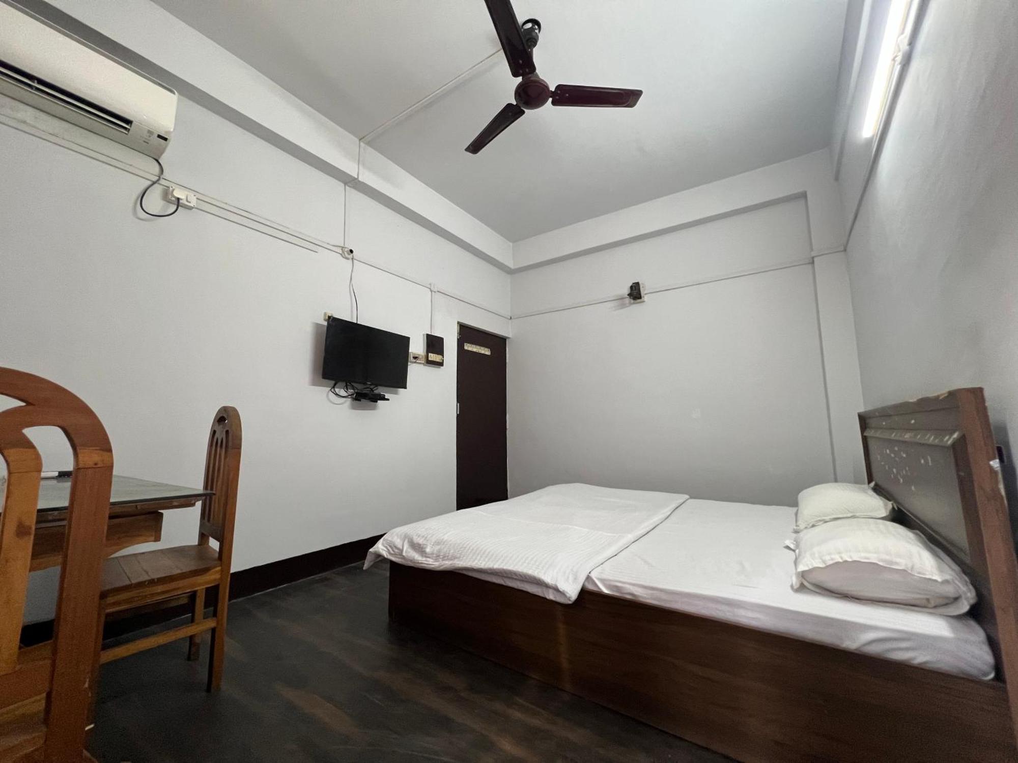 Comfort Stay Residency Guwahati Exteriör bild